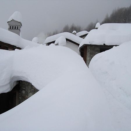 B&B A Pankeo Valtournenche Luaran gambar