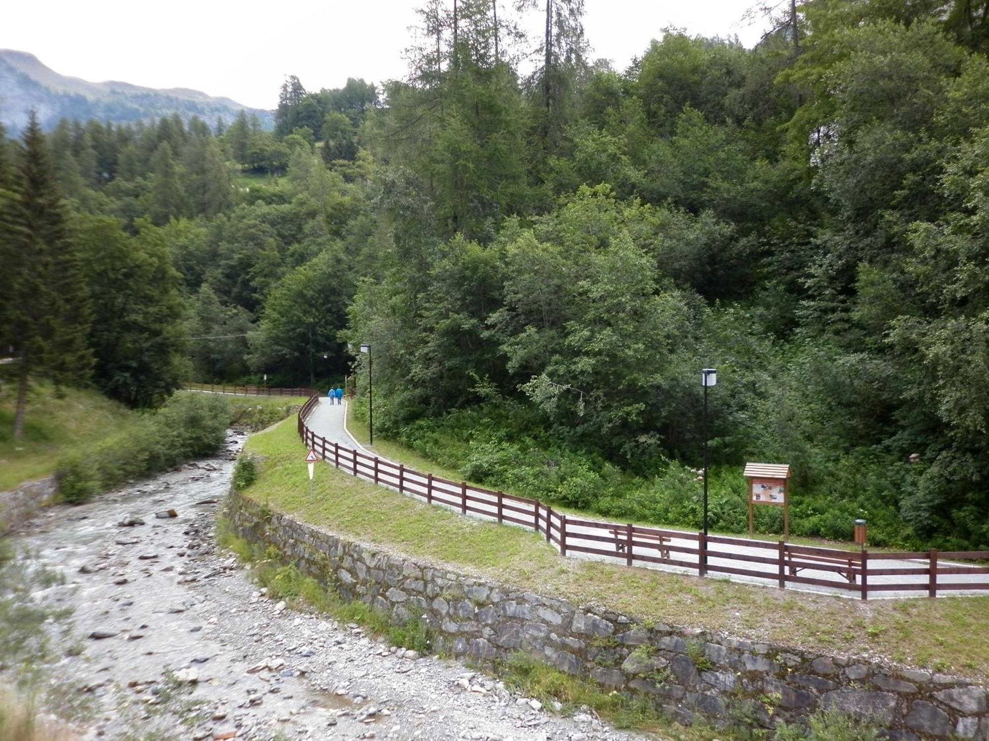 B&B A Pankeo Valtournenche Luaran gambar